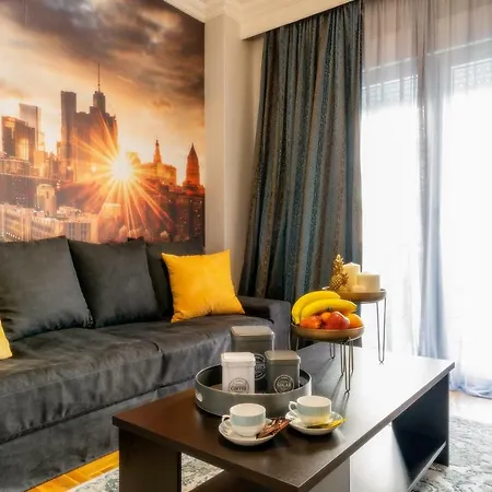 Deluxe Apt. *