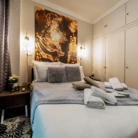 شقة Deluxe Apt. *