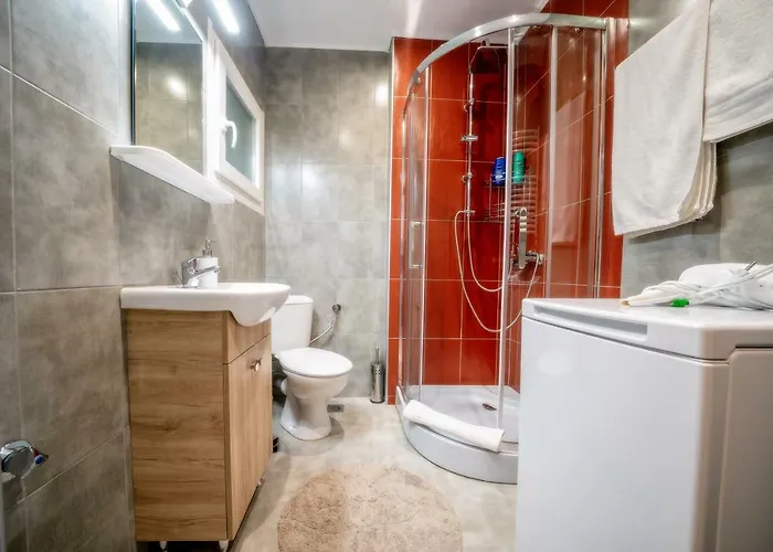 Deluxe Apt. *
