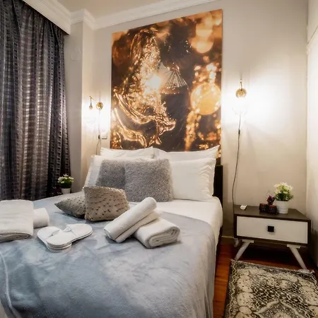 Deluxe Apt. *